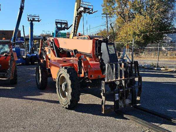 2018 Skytrak 8042 Equipment Image0