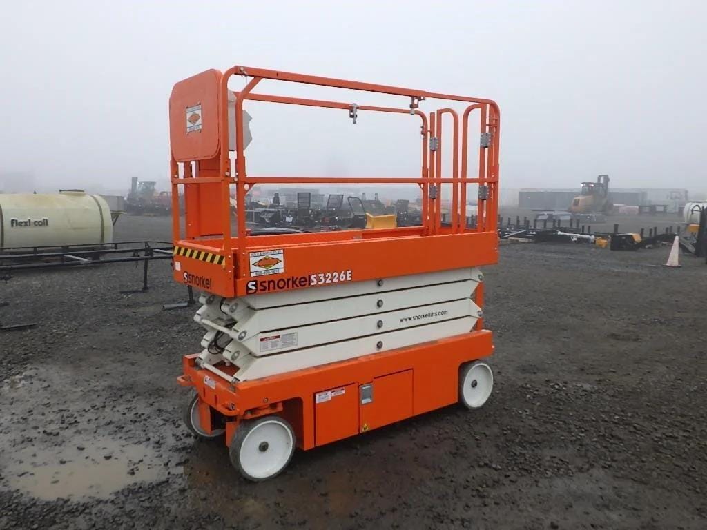 2018 Snorkel S3226E Equipment Image0