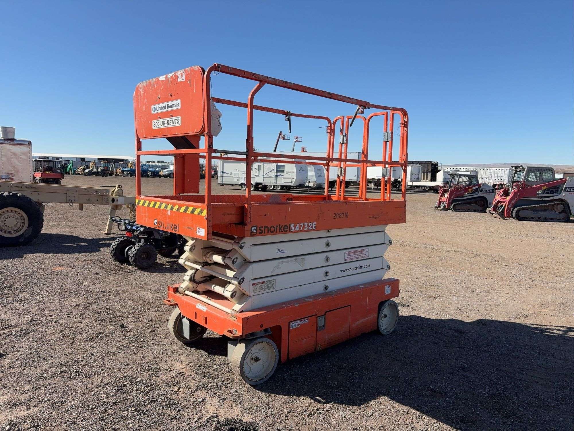 2018 Snorkel S4732E Equipment Image0