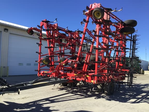 Image of Sunflower 5056 equipment image 1