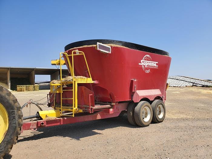 2018 Supreme 1200T Equipment Image0