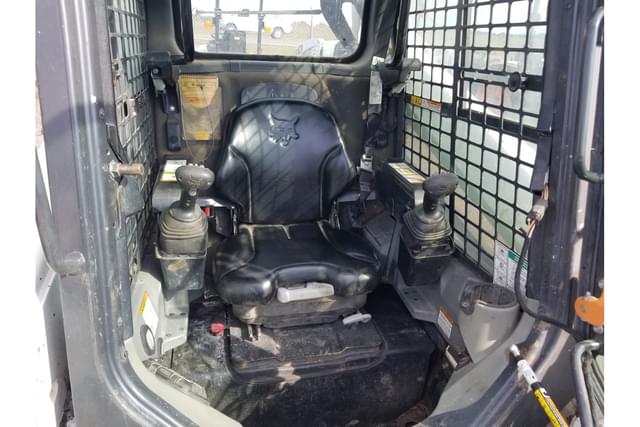 Image of Bobcat T595 equipment image 4