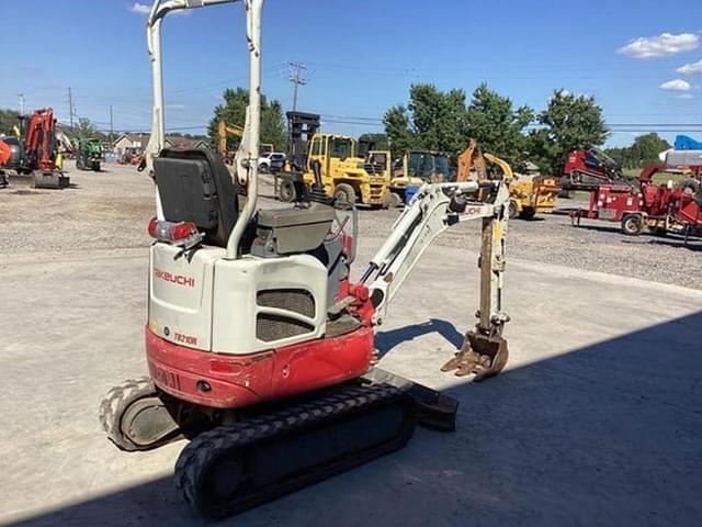 Image of Takeuchi TB210R equipment image 3