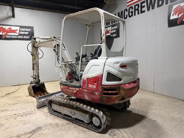 Image of Takeuchi TB230 equipment image 2