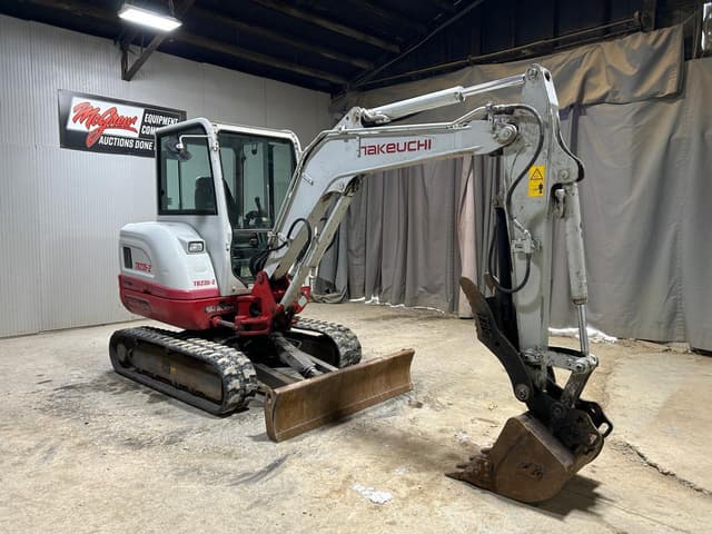 Image of Takeuchi TB235-2 equipment image 4