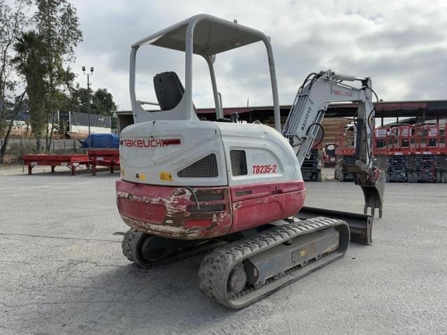 Image of Takeuchi TB235-2 equipment image 2