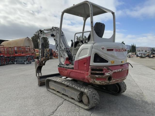 Image of Takeuchi TB235-2 equipment image 3