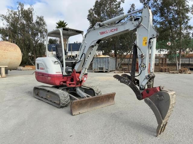 Image of Takeuchi TB235-2 equipment image 1