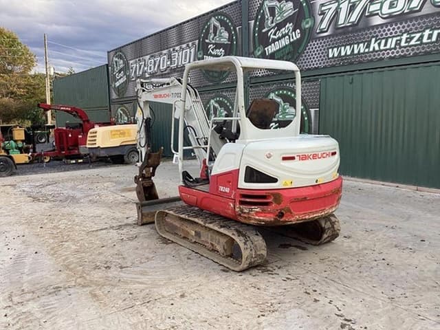 Image of Takeuchi TB240 equipment image 1