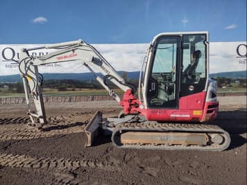 Main image Takeuchi TB260