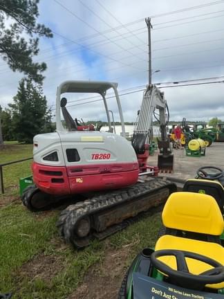 Image of Takeuchi TB260 equipment image 1