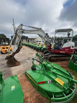 Image of Takeuchi TB260 equipment image 3