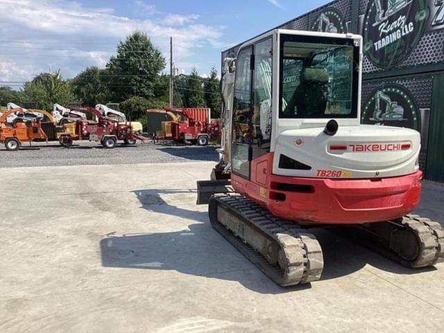 Image of Takeuchi TB260 equipment image 1