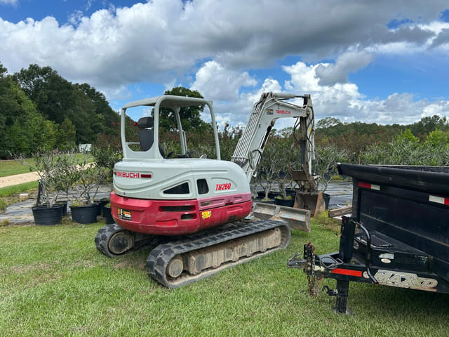 Image of Takeuchi TB260 equipment image 1