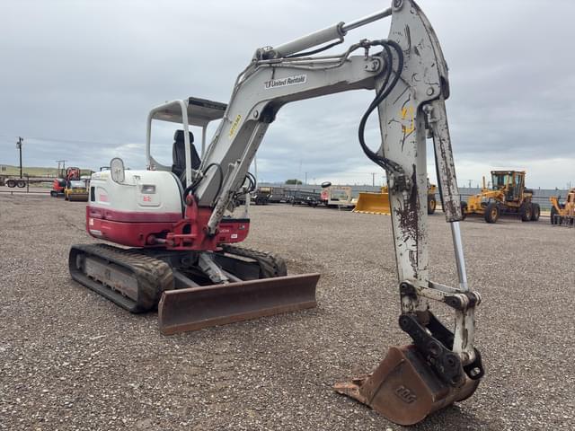 Image of Takeuchi TB260 equipment image 3
