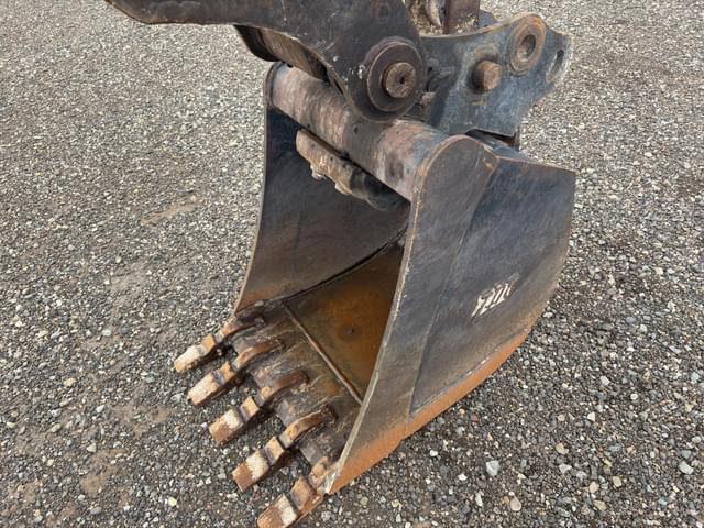 Image of Takeuchi TB290 equipment image 4
