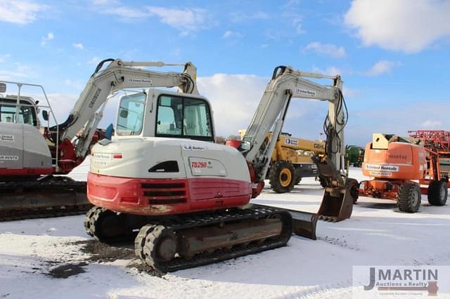 Image of Takeuchi TB290 equipment image 2