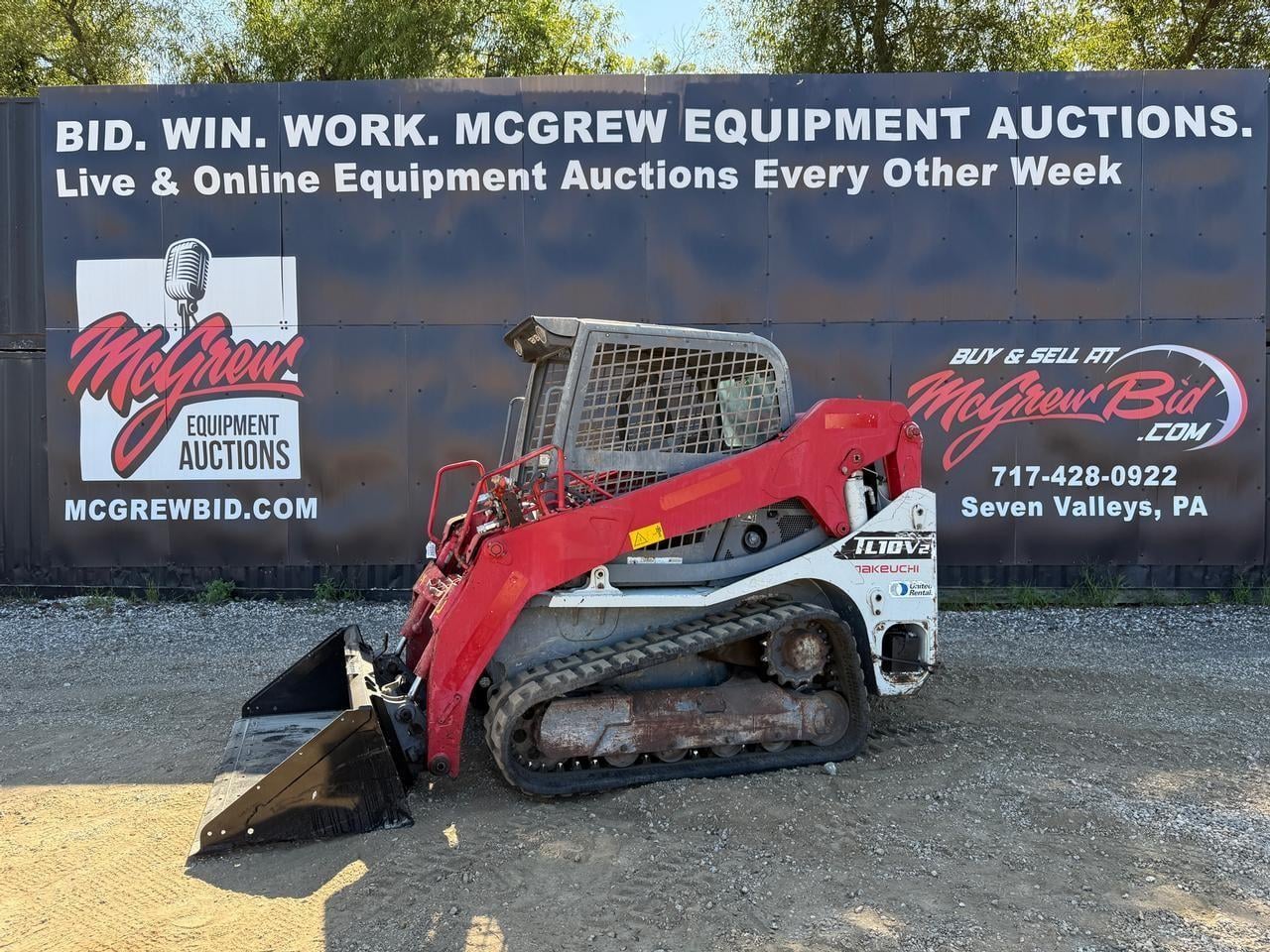 2018 Takeuchi TL10V2 Equipment Image0
