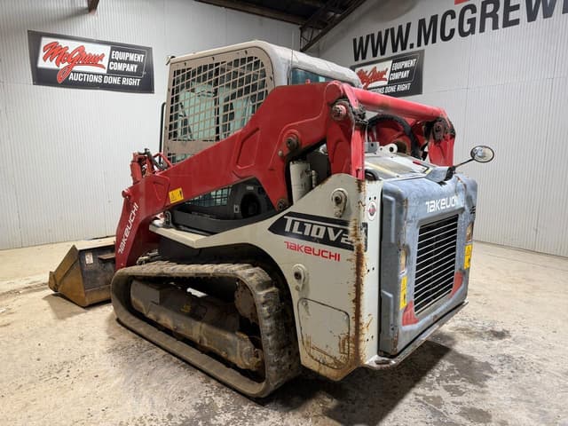 Image of Takeuchi TL10V2 equipment image 2