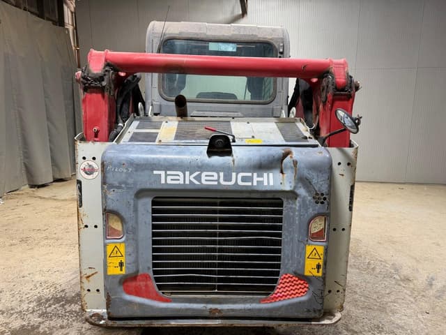 Image of Takeuchi TL10V2 equipment image 3