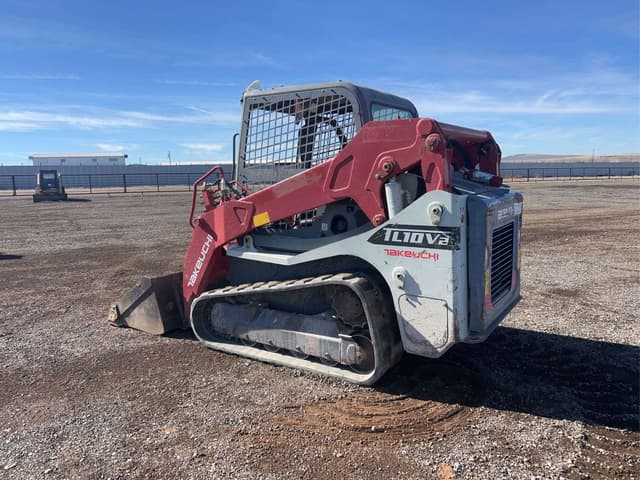 Image of Takeuchi TL10V2 equipment image 3