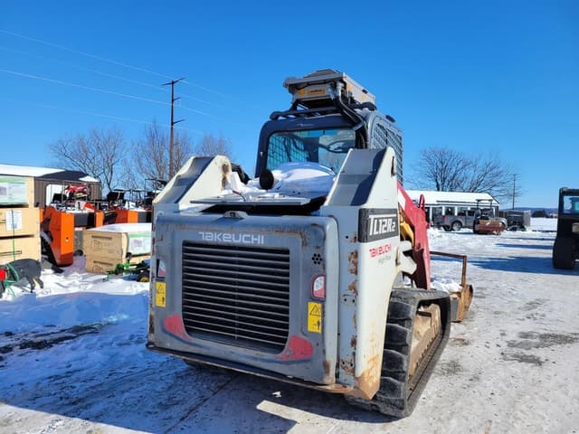 Image of Takeuchi TL12R2 equipment image 2