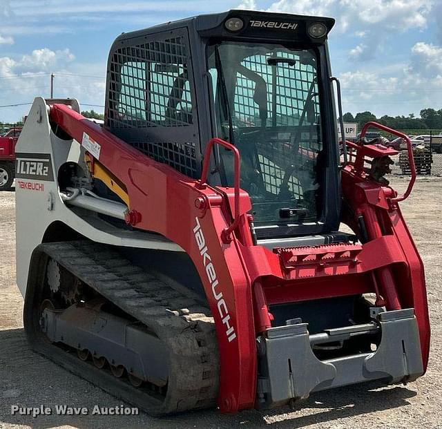 Image of Takeuchi TL12R2 equipment image 2