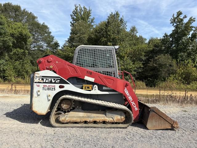 Image of Takeuchi TL12V2 equipment image 4