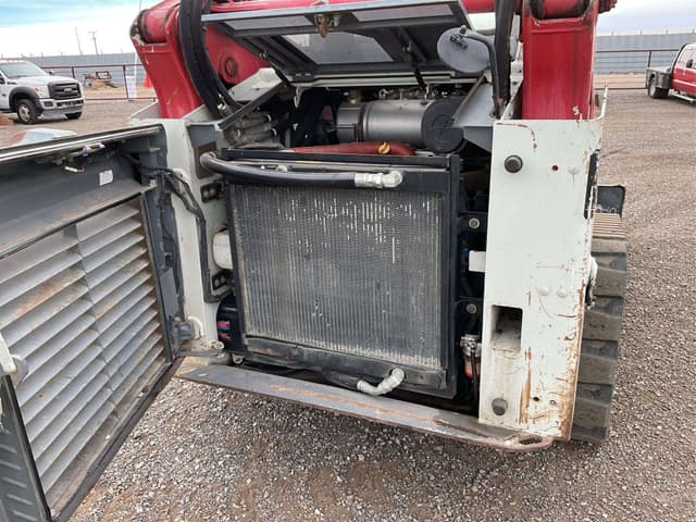 Image of Takeuchi TL12V2 equipment image 4