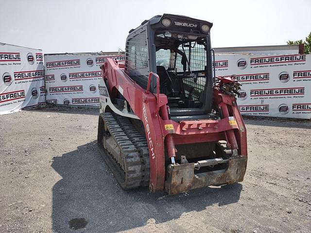 Image of Takeuchi TL12V2 equipment image 2