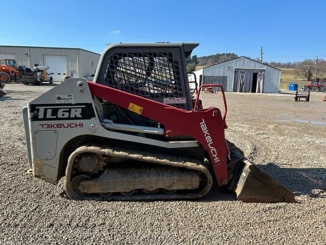 Image of Takeuchi TL6R equipment image 4