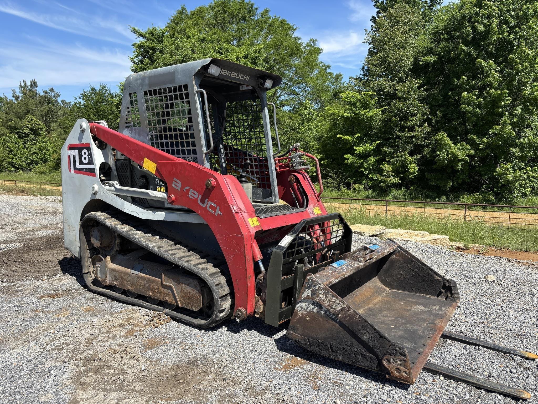 2018 Takeuchi TL8 Equipment Image0