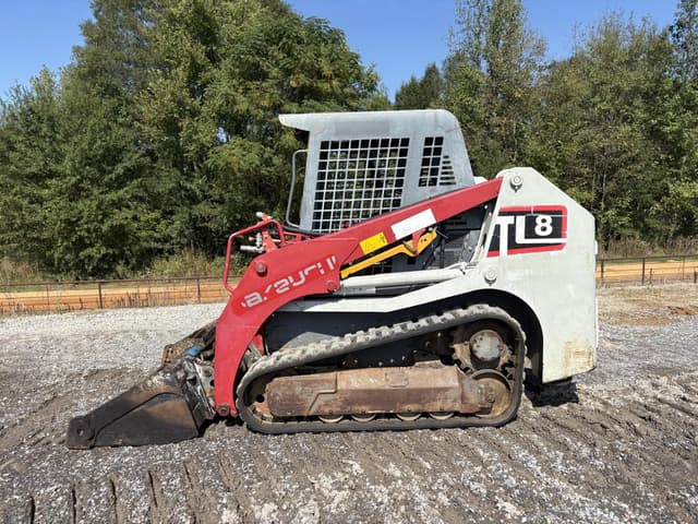 Image of Takeuchi TL8 equipment image 2