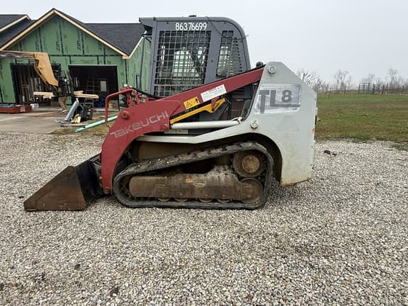 Image of Takeuchi TL8 equipment image 2