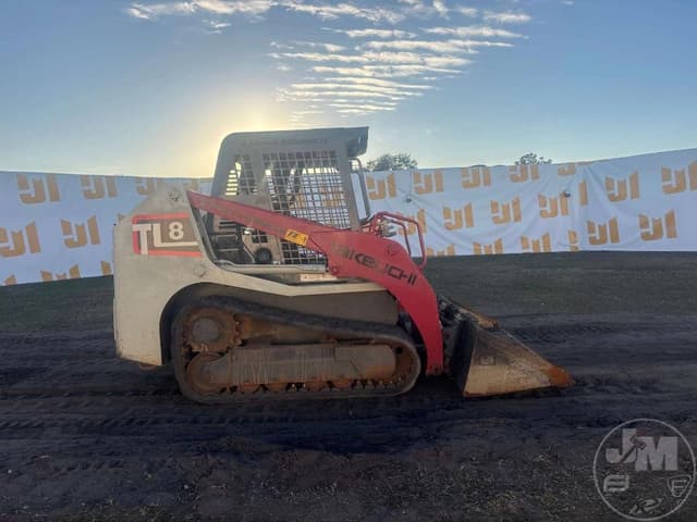 Image of Takeuchi TL8 equipment image 2