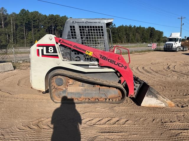 Image of Takeuchi TL8 equipment image 3