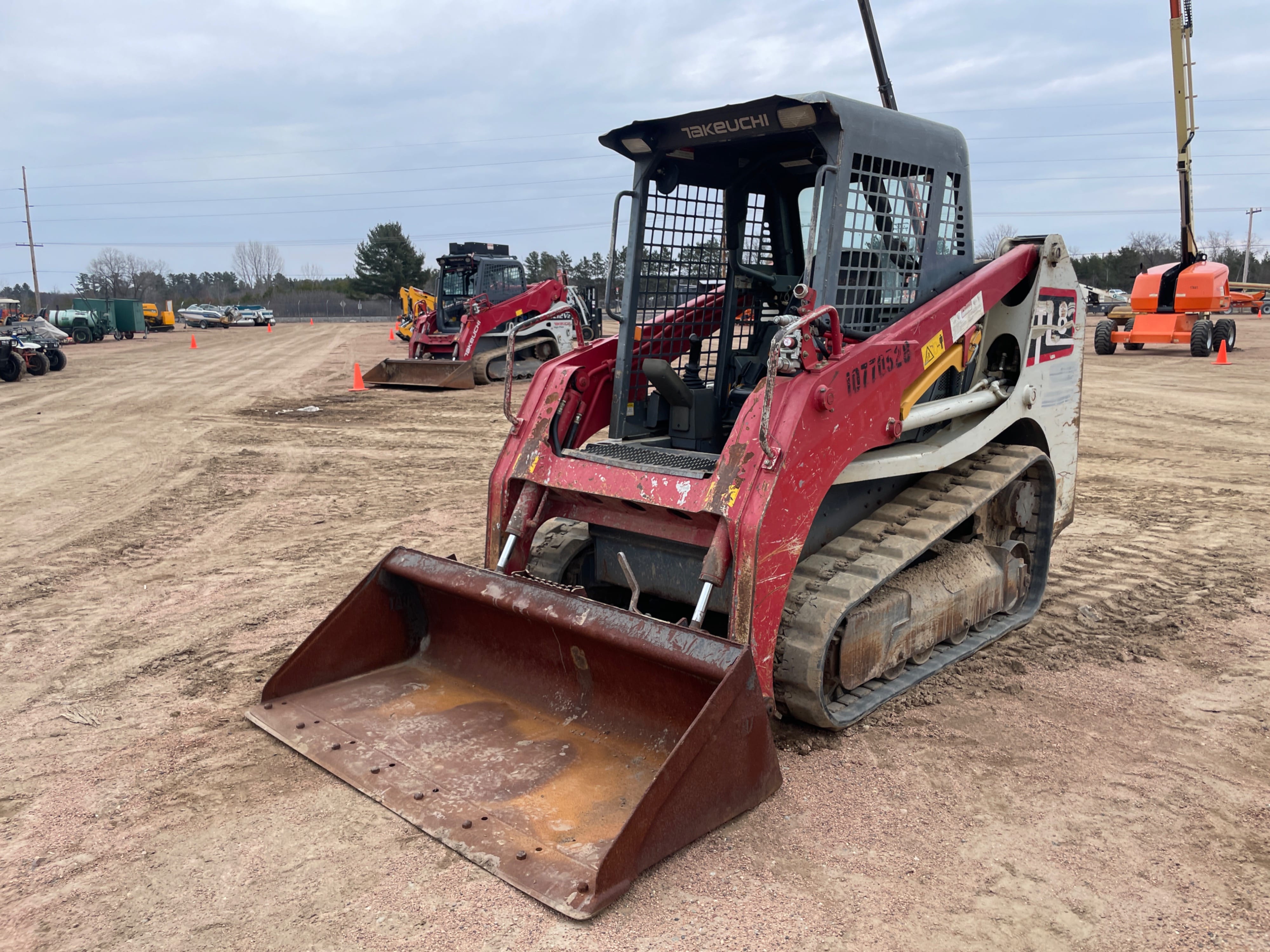 Main image Takeuchi TL8