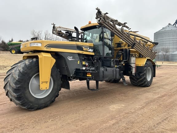 2018 Terra-Gator TG9300B Equipment Image0