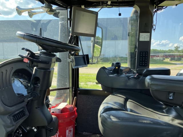 Image of Terra-Gator TG8300B equipment image 2