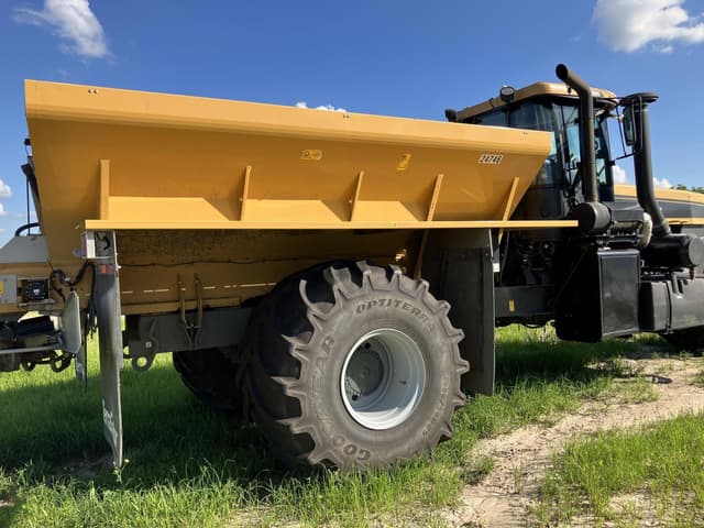 Image of Terra-Gator TG8300B equipment image 4
