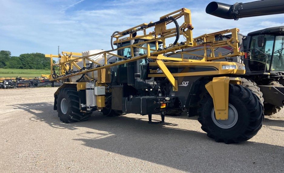 2018 Terra-Gator TG7300B Equipment Image0