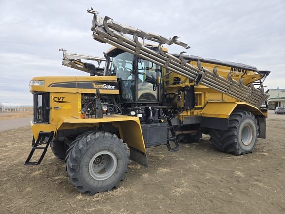 2018 Terra-Gator TG8400B Equipment Image0