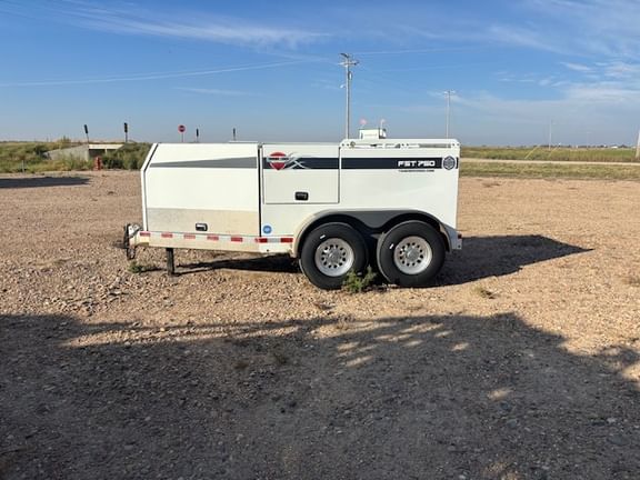 2018 Thunder Creek FST750 Equipment Image0