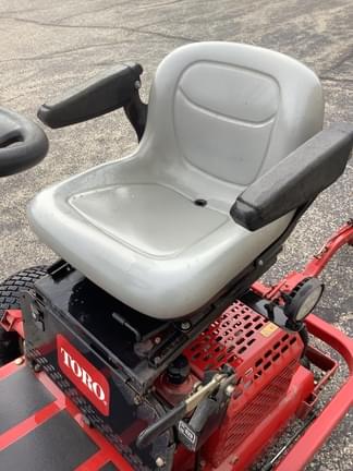 Image of Toro GreensPro 1260 equipment image 4