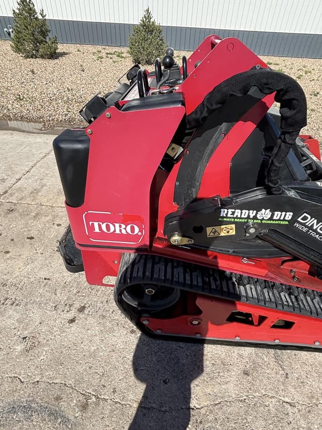 Image of Toro Dingo TX-1000 equipment image 4