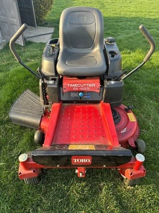 Image of Toro Timecutter SS4225 equipment image 2