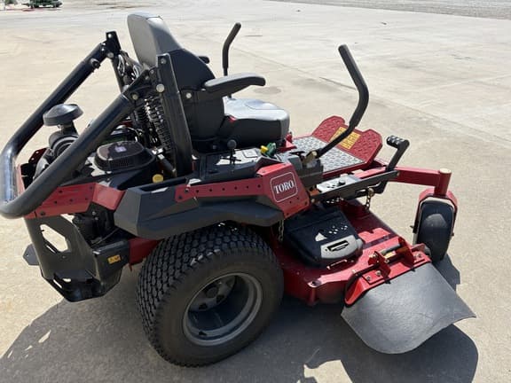 Image of Toro Titan HD equipment image 2