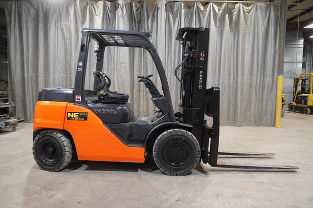 Image of Toyota 8FD35U equipment image 4