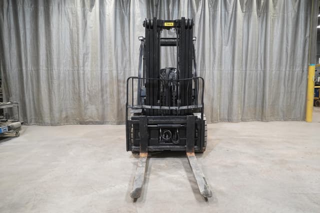 Image of Toyota 8FD35U equipment image 2