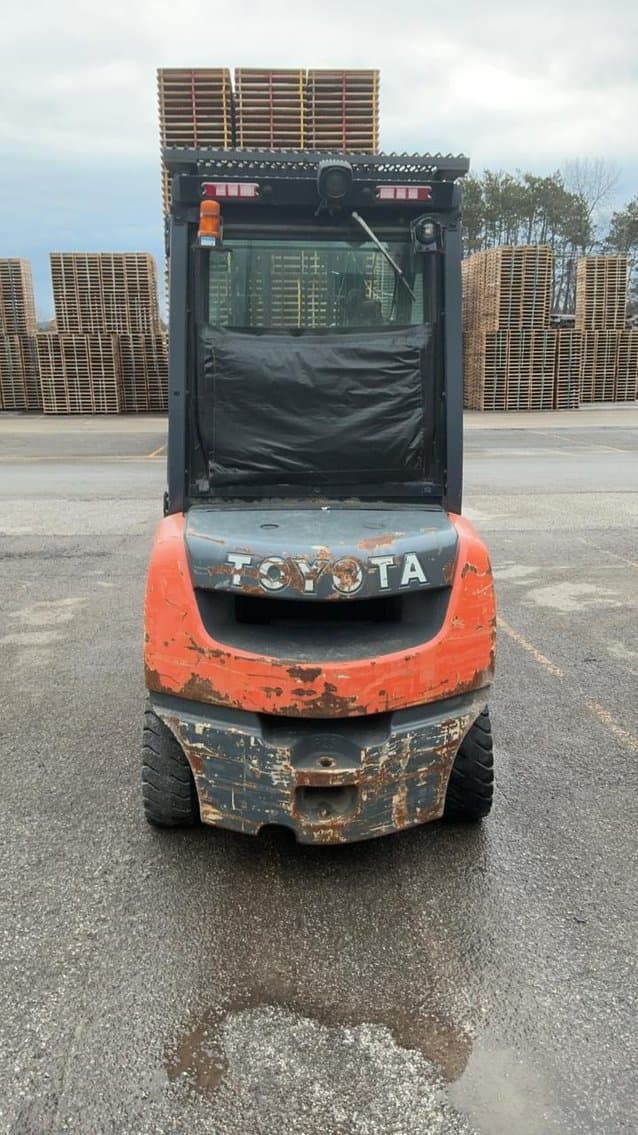 Image of Toyota 8FDU25 equipment image 3